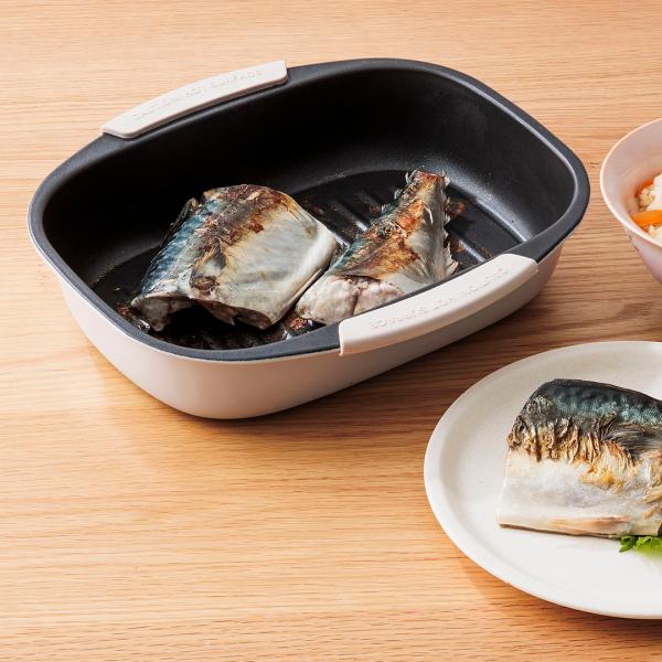 キッチン用品 電子レンジ用品 調理器具 直火並み 蒸し器 食洗機可 ｜ 【電子レンジ専用】簡単レンジグリル 深型蒸し皿付き ウォームグレー  KEYUCA(ケユカ)
